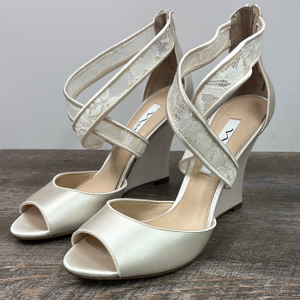 Nina ELYANA Wedge Pump -Ivory Size 8.5